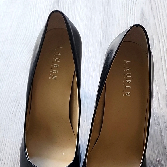 RAlPH LAUREN LEATHER PUMPS - Picture 5 of 5